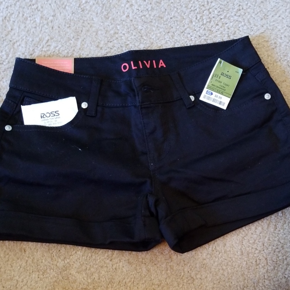 Black low rise jean short